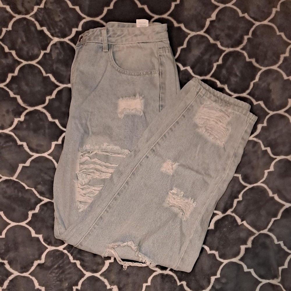 SHEIN Light Blue Distressed Women Jeans
